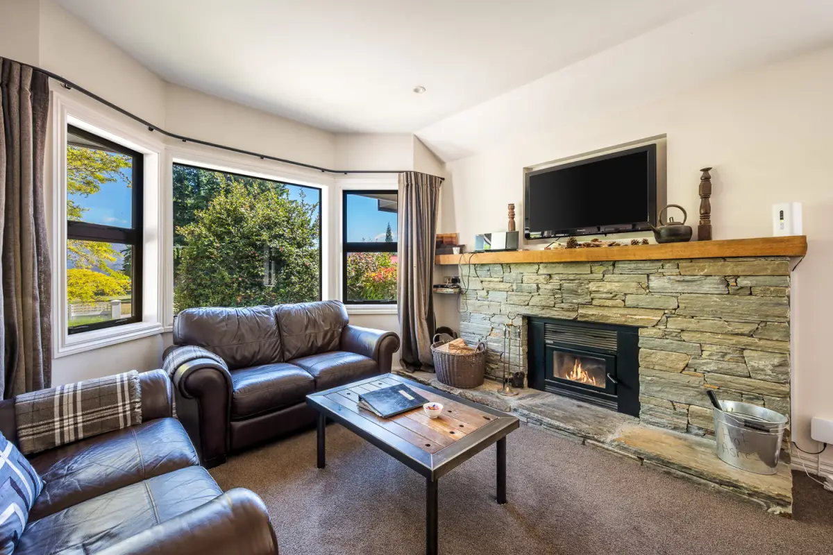 Cozy Lounge with Fireplace 