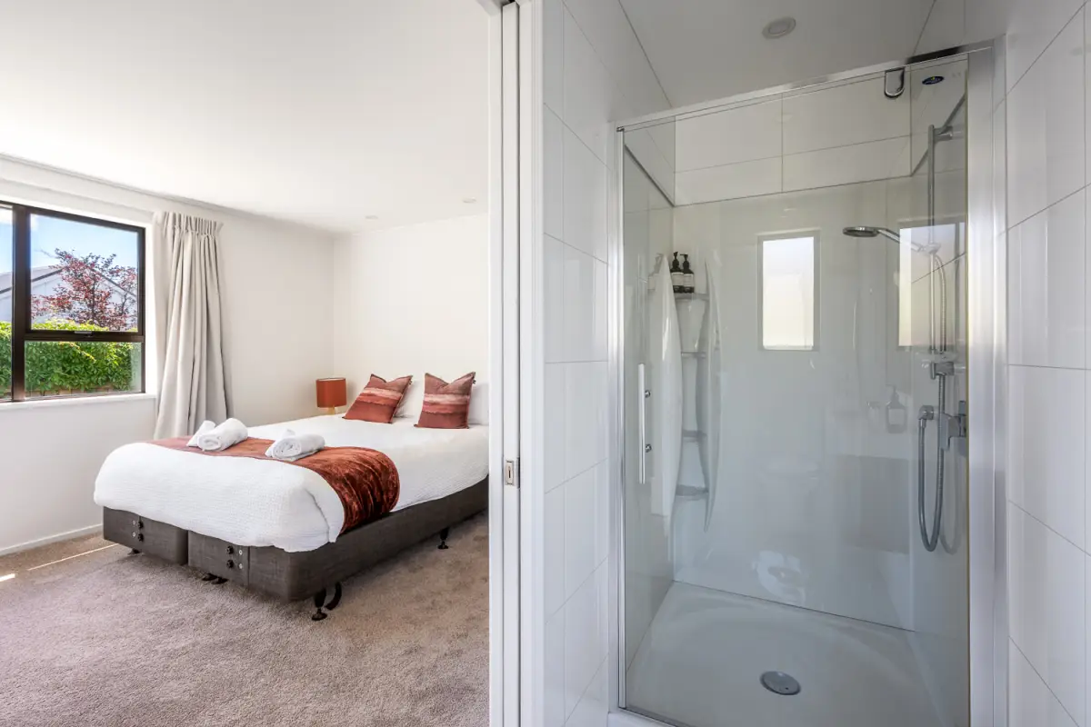 Ensuite with Glass Shower 