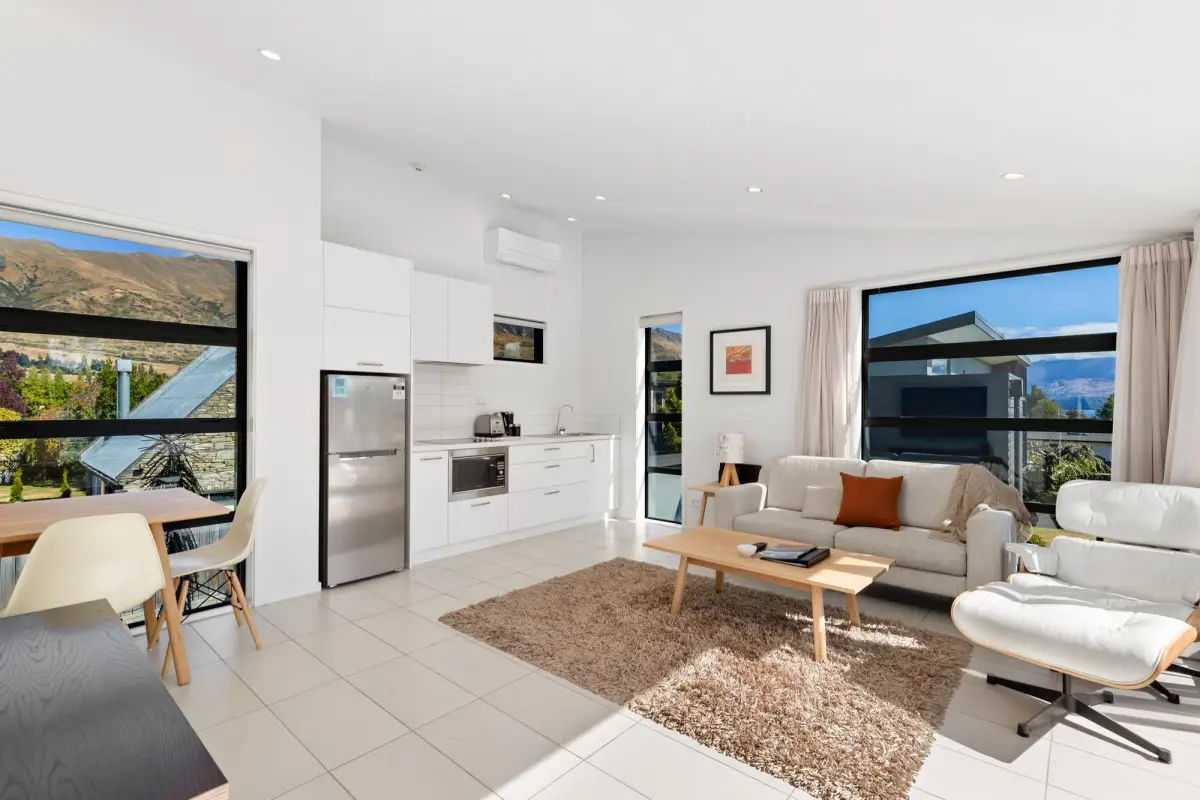 Open-Plan Kitchen, Dining & Living