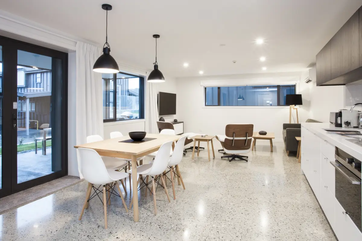 Open-Plan Kitchen and Dining 