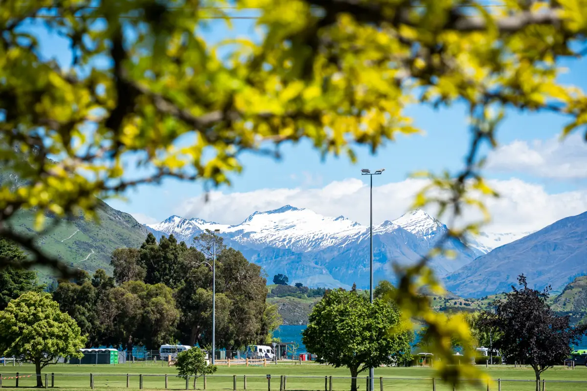 Stunning Views of Mountains & Glimpses of Lake Wānaka 