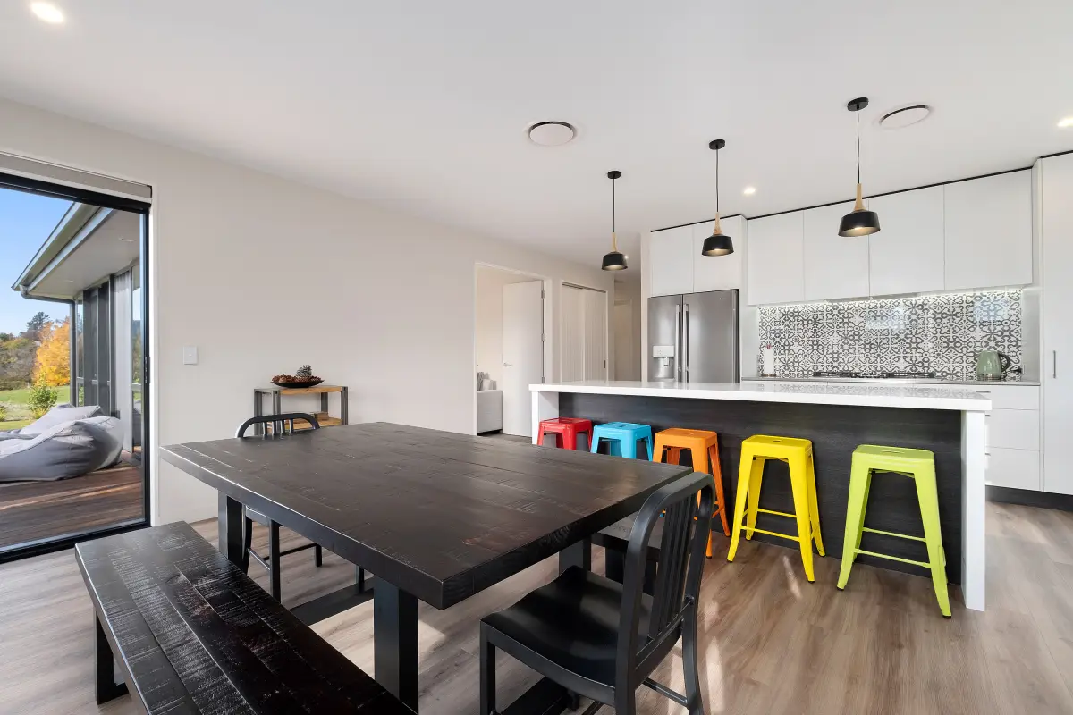Open-Plan Kitchen and Dining 