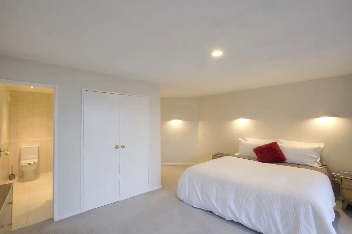 Master Bedroom with Ensuite and Built-In Wardrobe
