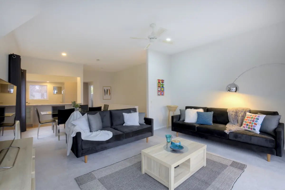 Large Comfortable Lounge Area