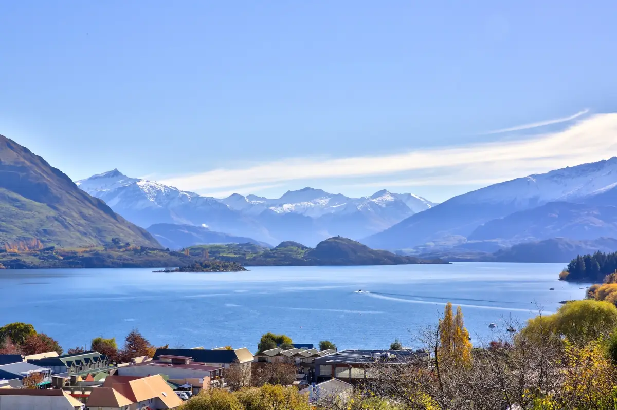 Mountain Views & Lake Wānaka 