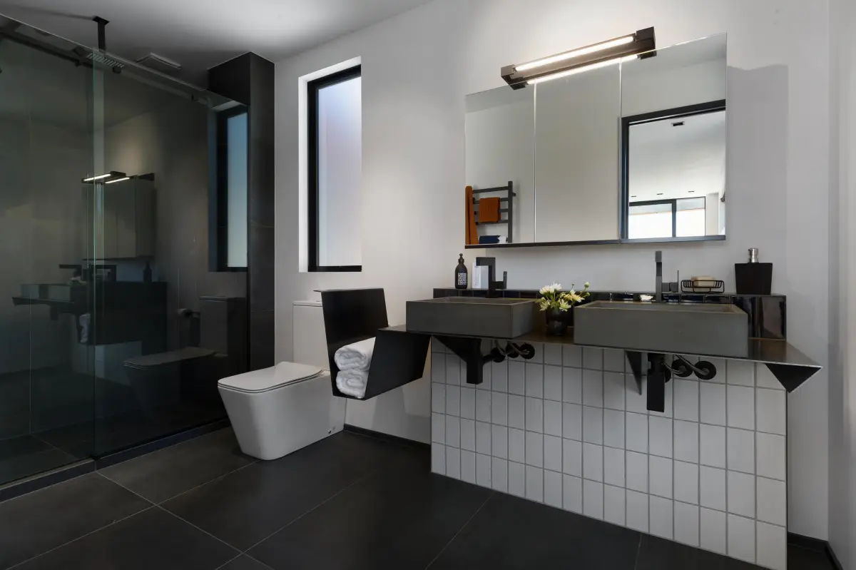 Double Vanity Ensuite 