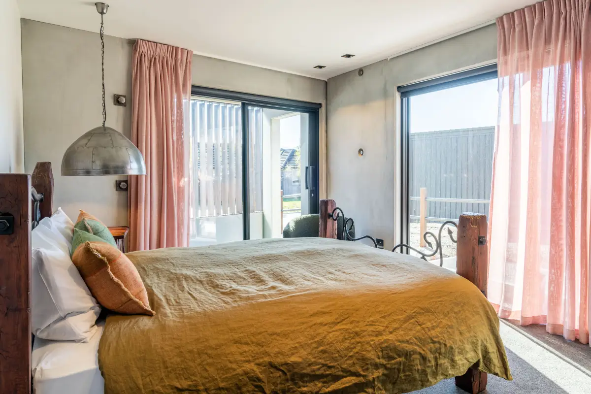 Guest Room with Outdoor Access 