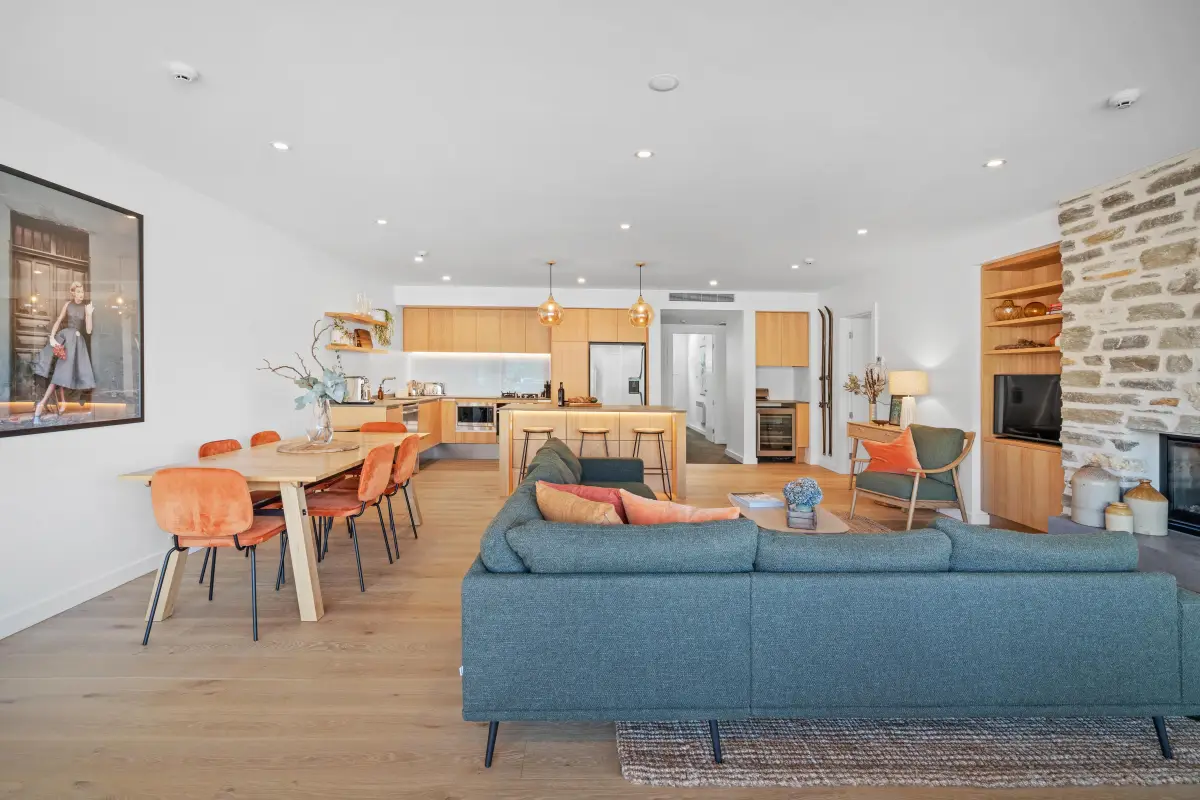 Spacious Lakefront Living Area