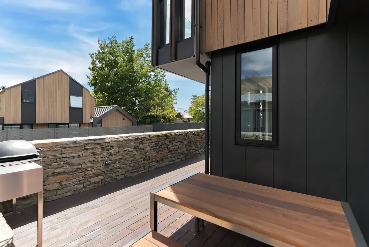 Sheltered Deck with Webber BBQ