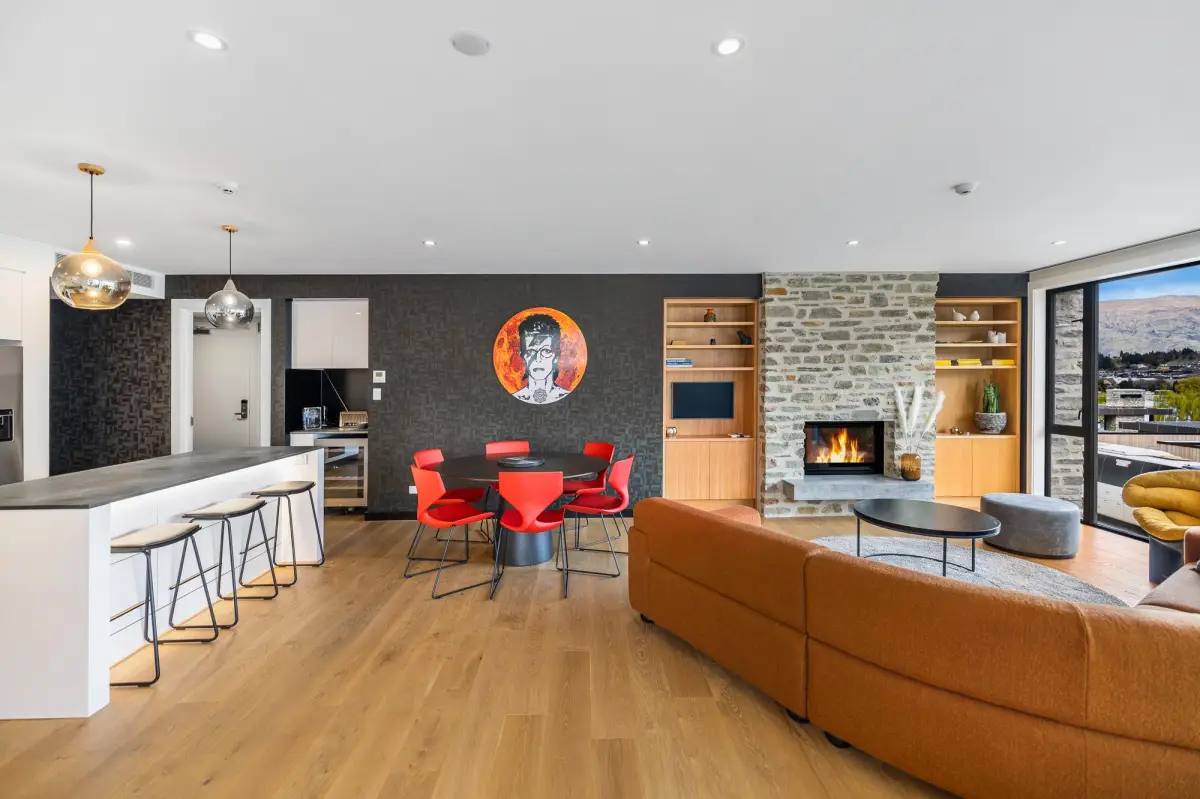 Open-Plan Kitchen, Dining & Living