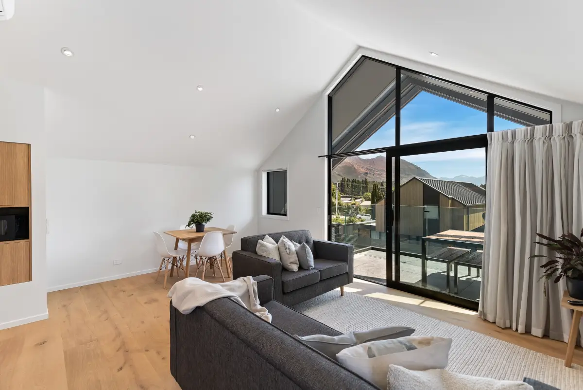 Stunning Mountain Views 