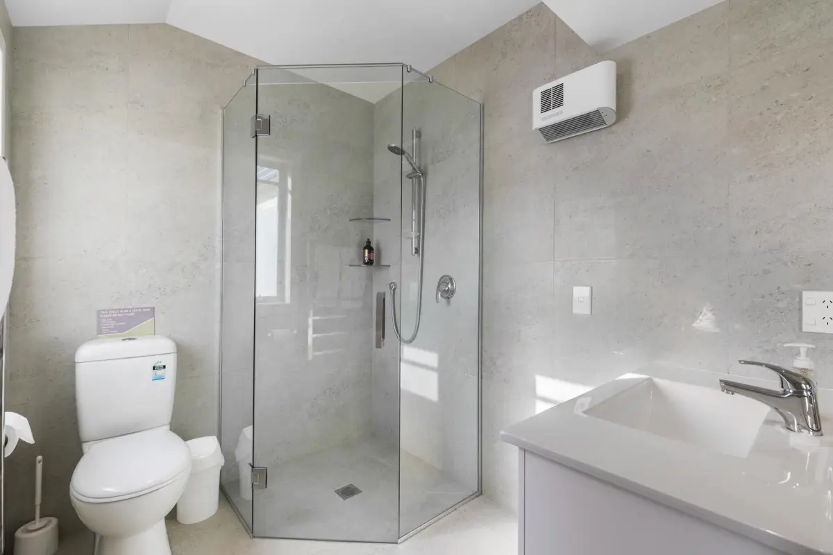 Modern Ensuite 