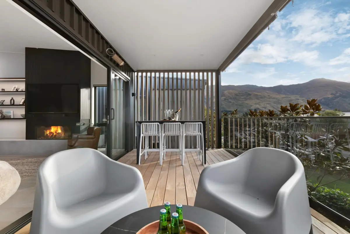 Access to Outside Patio