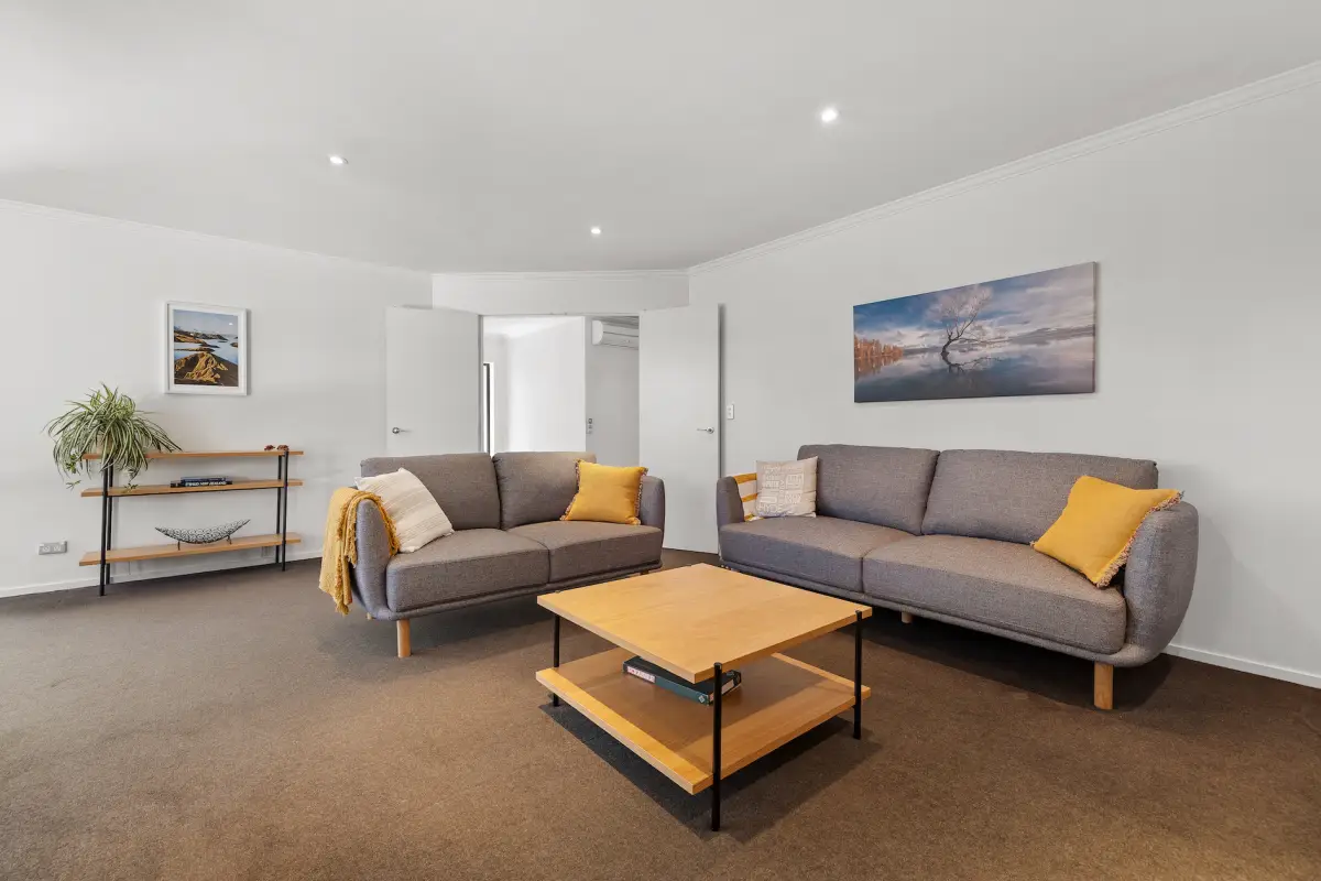 Spacious Lounge Area 