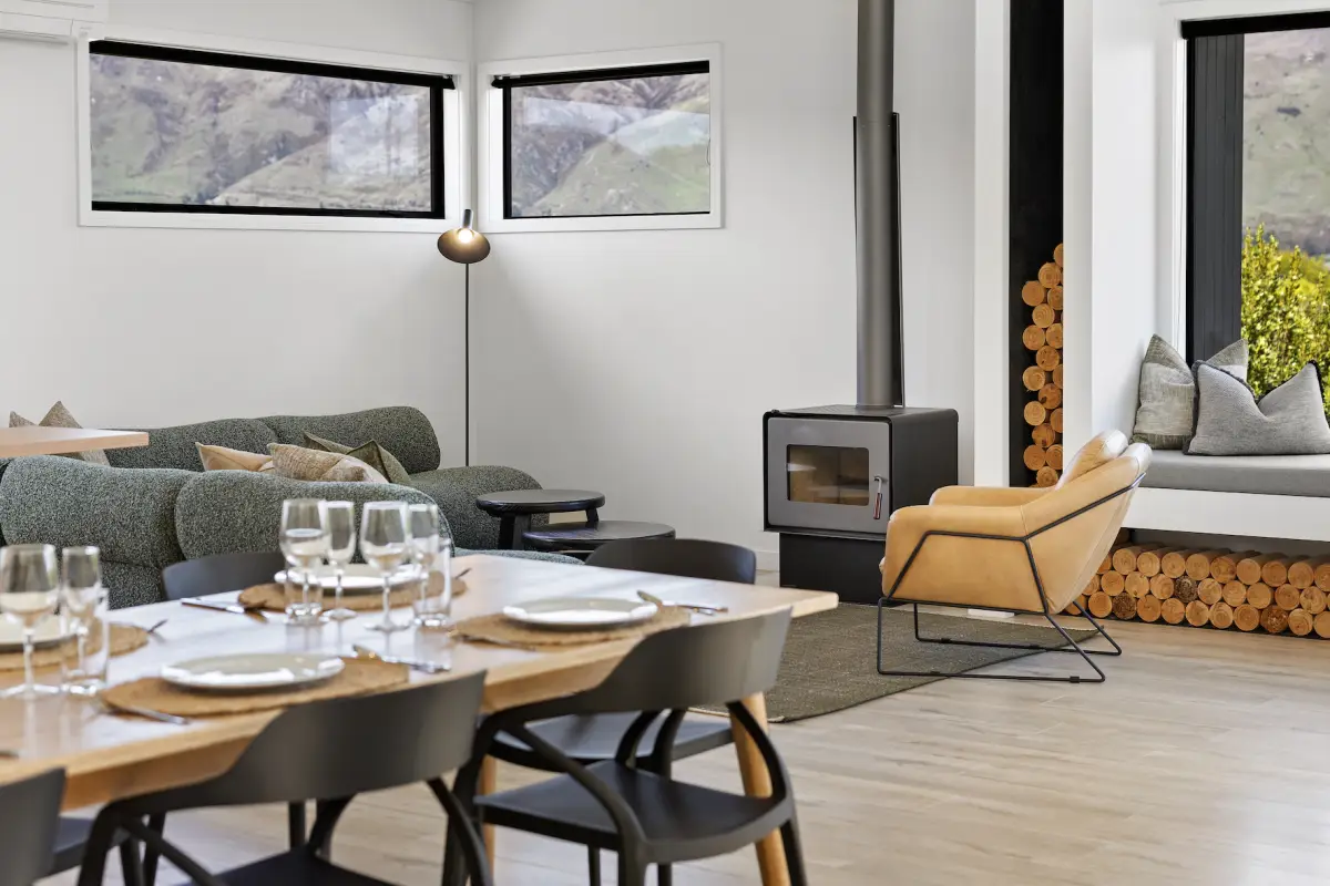 Styled Dining Table Setting 