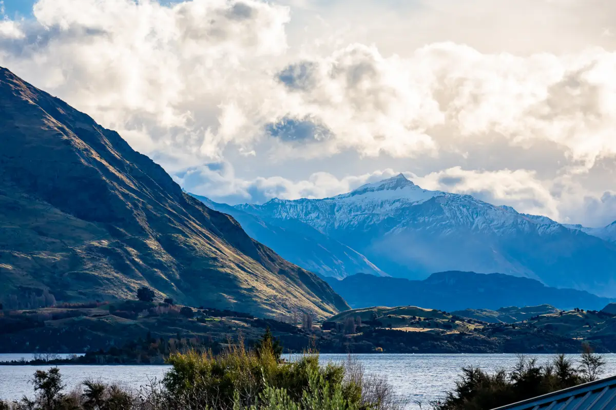 Mountain Views & Lake Wānaka 