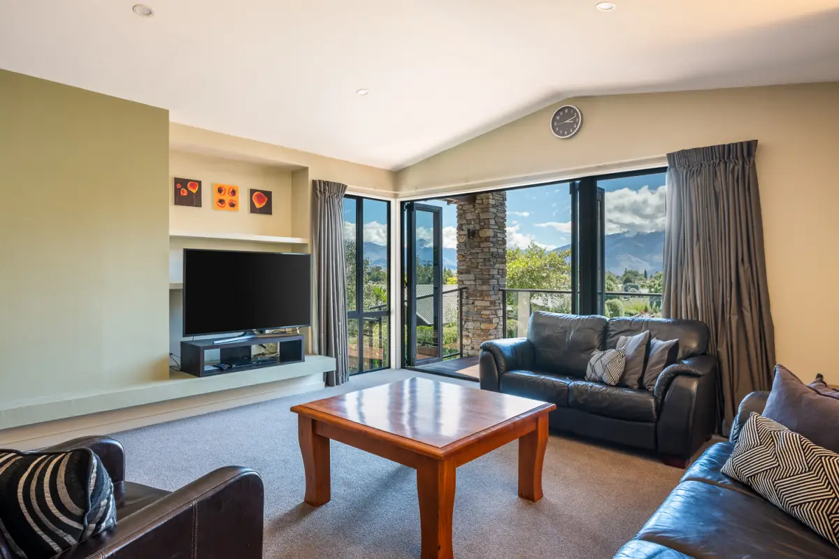Stunning mountain views from the elevated living room 
