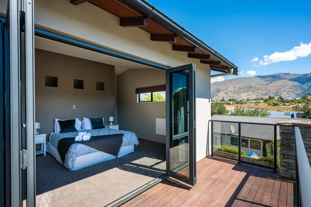 Master Bedroom with Panoramic mountain views