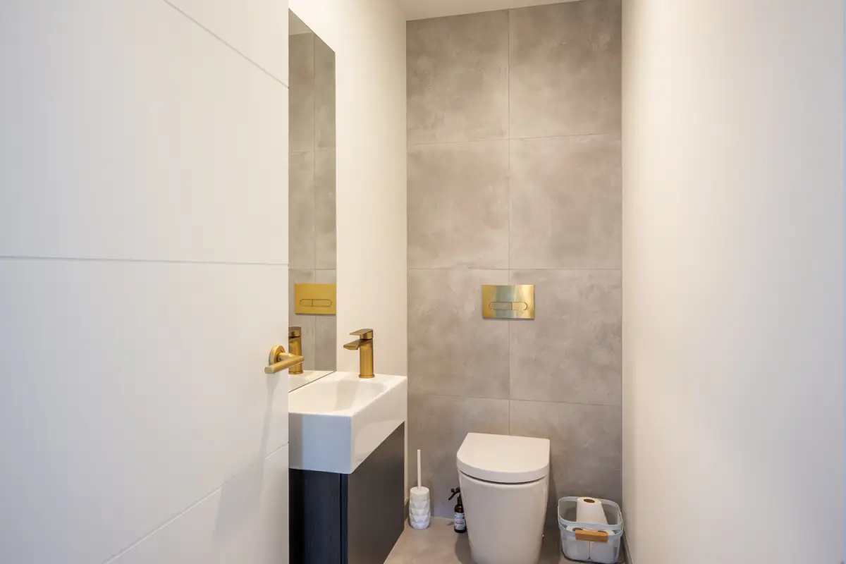 Golden touches for a touch of elegance