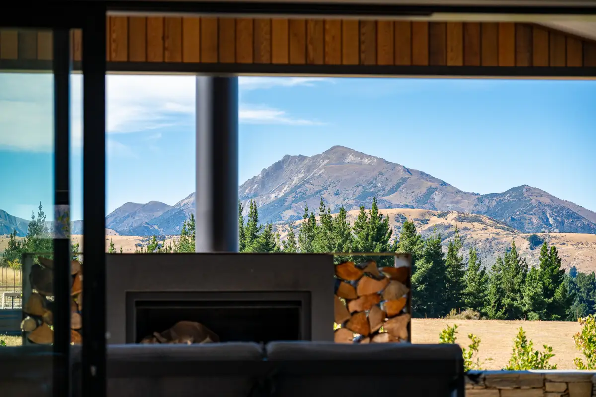 Outdoor entertaining with panoramic views