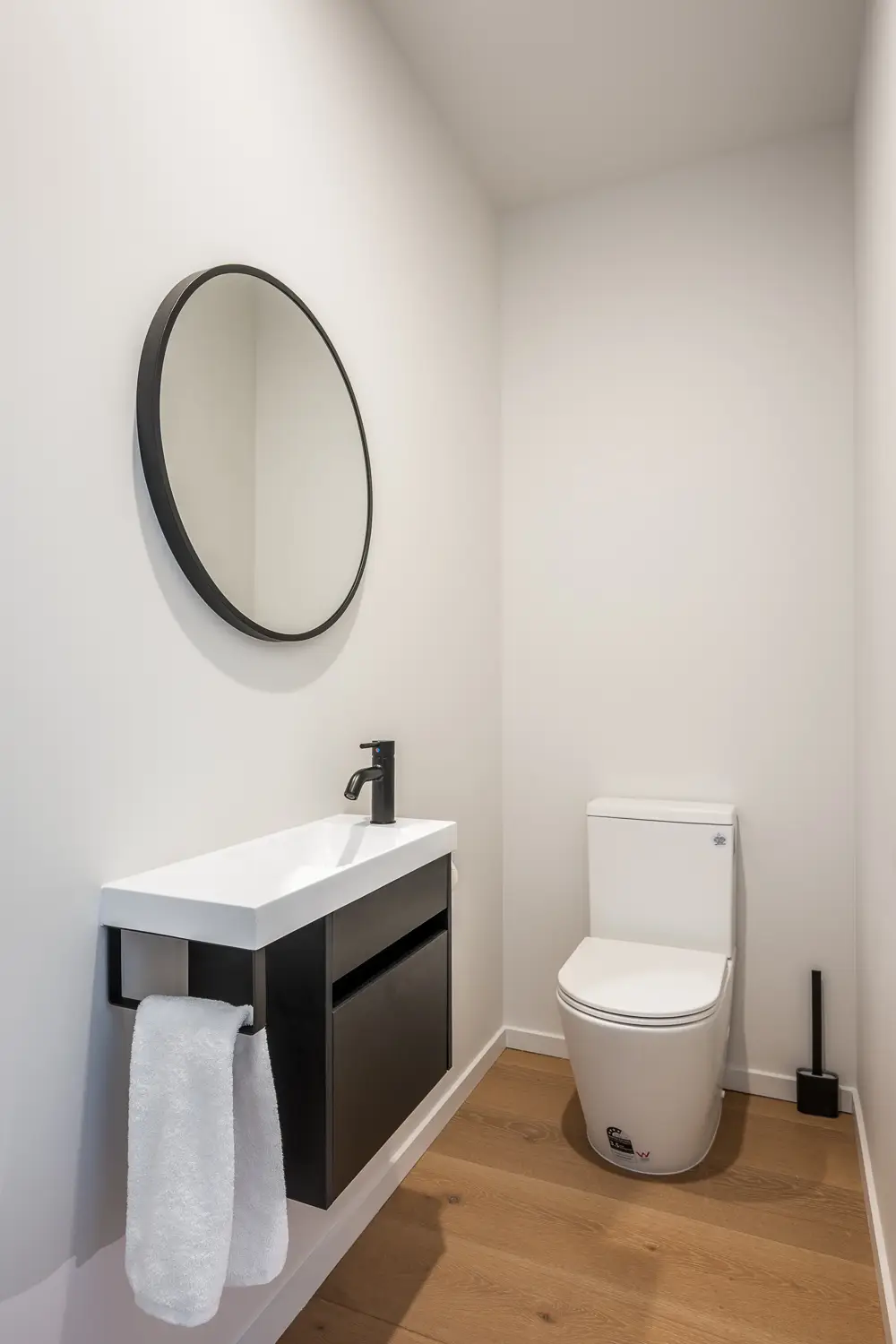 Separate bathroom 
